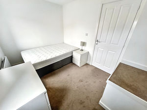 Photo 17- click for photo gallery